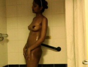 Indian College Girl Divya Fingering In Shower